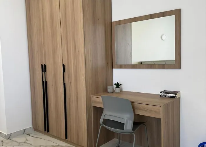 Apartamento Spacious New 1 Bed With Balcony - By Hostmt *