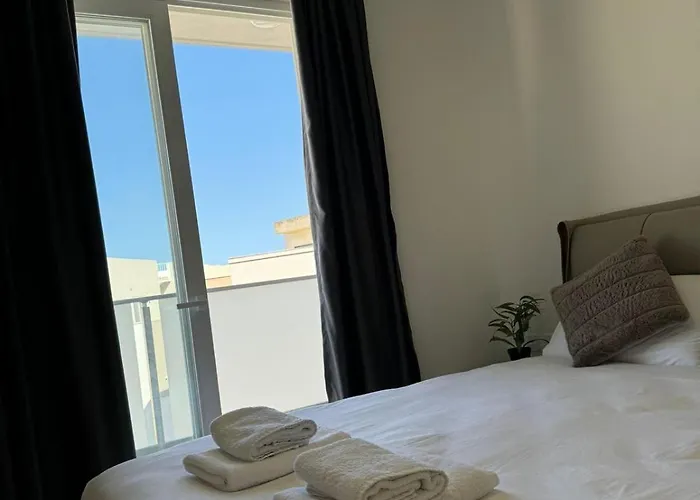 Spacious New 1 Bed With Balcony - By Hostmt カウラ